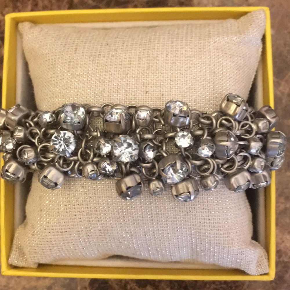 Tear Drops Rainstone Bracelet.